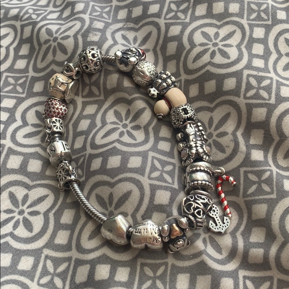 Pandora bracelet, excellent condition